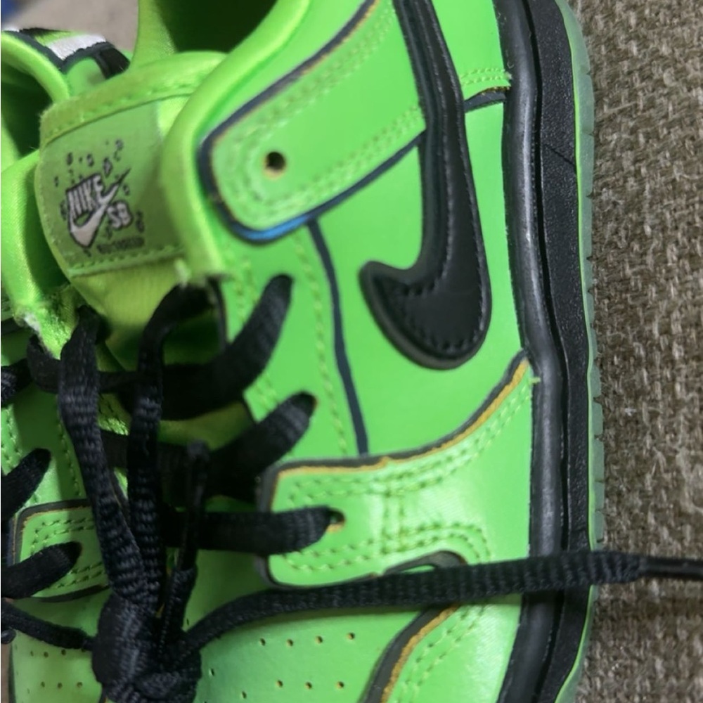 Nike Green and Black High-Top Sneakers